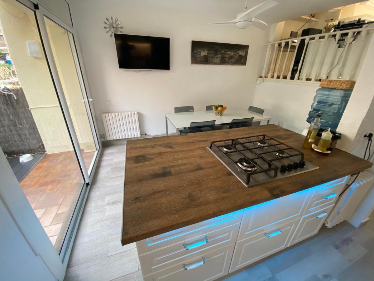 Casa En Masnou Junto A Playa Y Tren Villa ภายนอก รูปภาพ