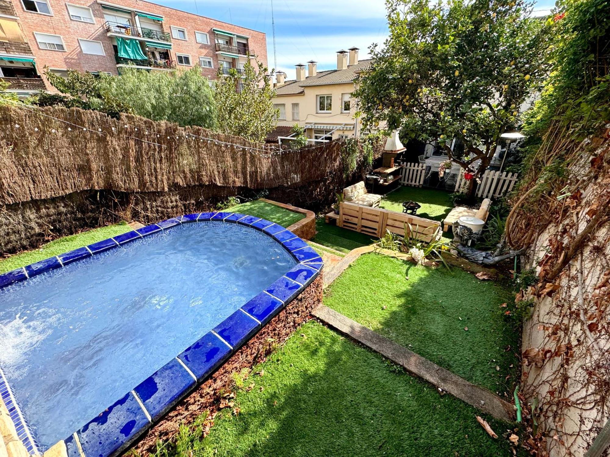Casa En Masnou Junto A Playa Y Tren Villa ภายนอก รูปภาพ