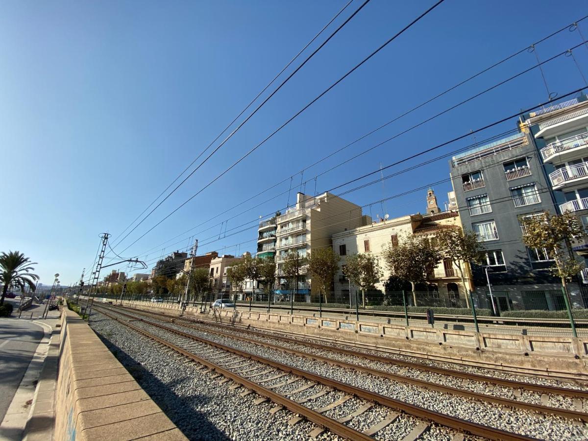 Casa En Masnou Junto A Playa Y Tren Villa ภายนอก รูปภาพ